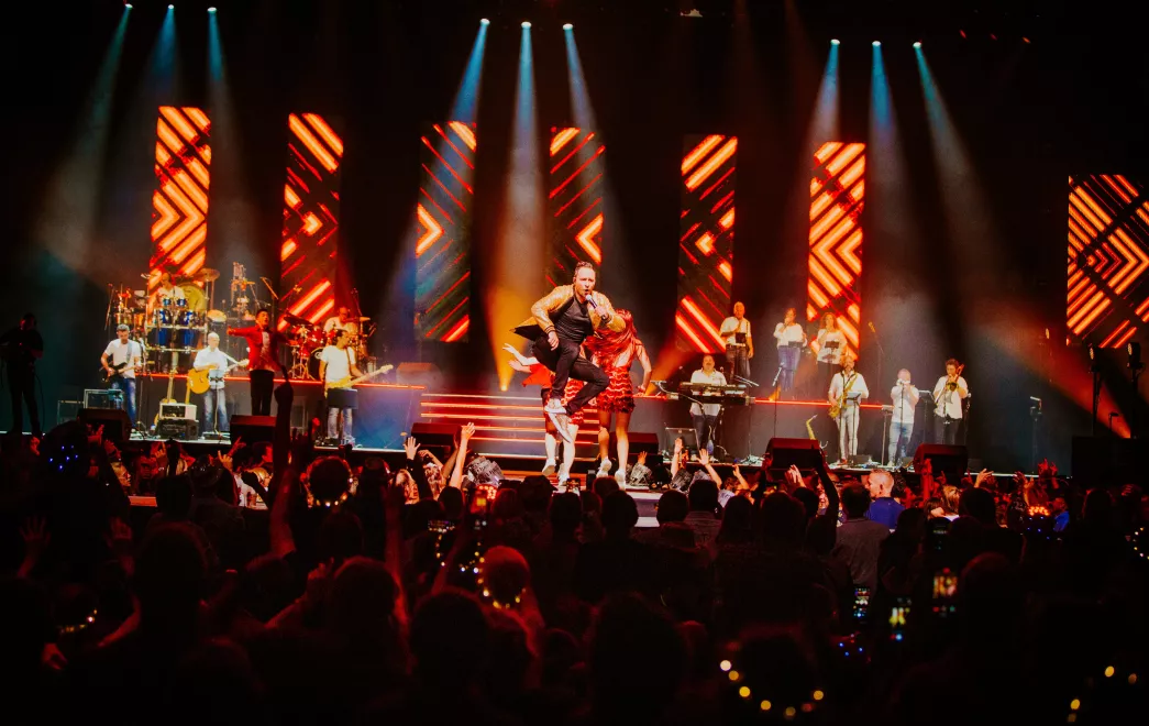 Pop-up concert venue
